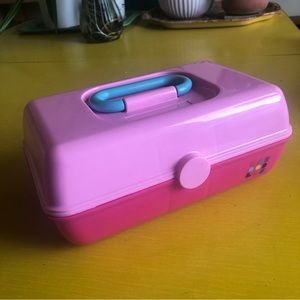 CABOODLES- Pretty in Petite -Small